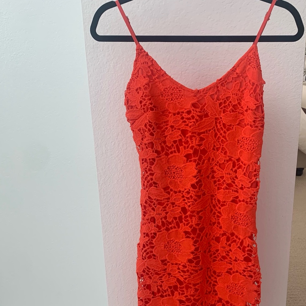 Midi lace dress in beautiful orange
